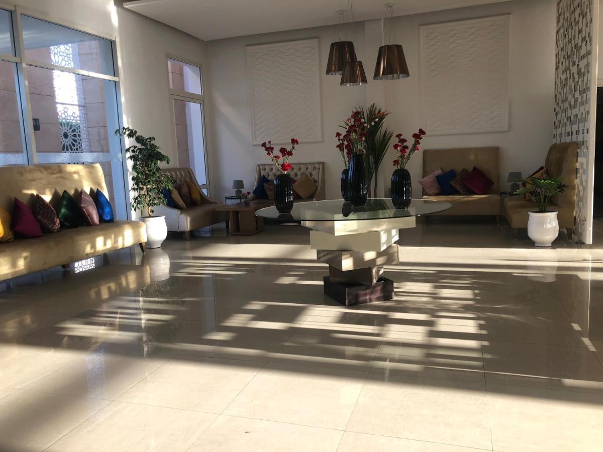 鲁拉斯苏吉达酒店 乌季达 外观 照片